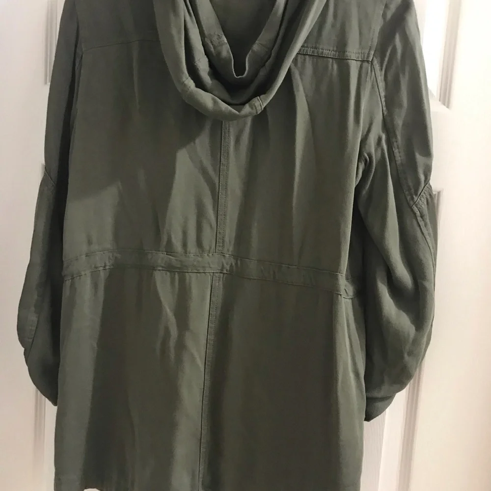 EXPRESS Women’s Spring/Fall Jacket - Picture 4 of 6
